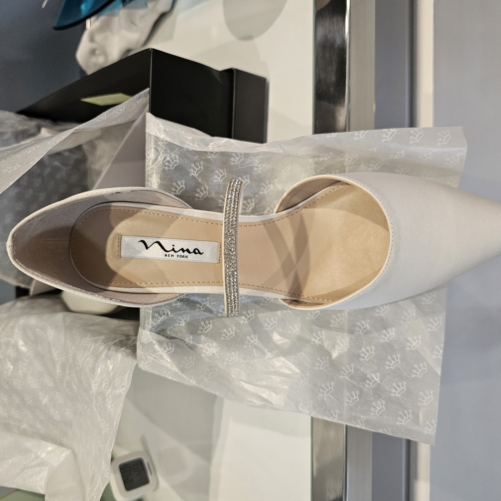 Nina Beige Heels with Open Toe and Block Heel